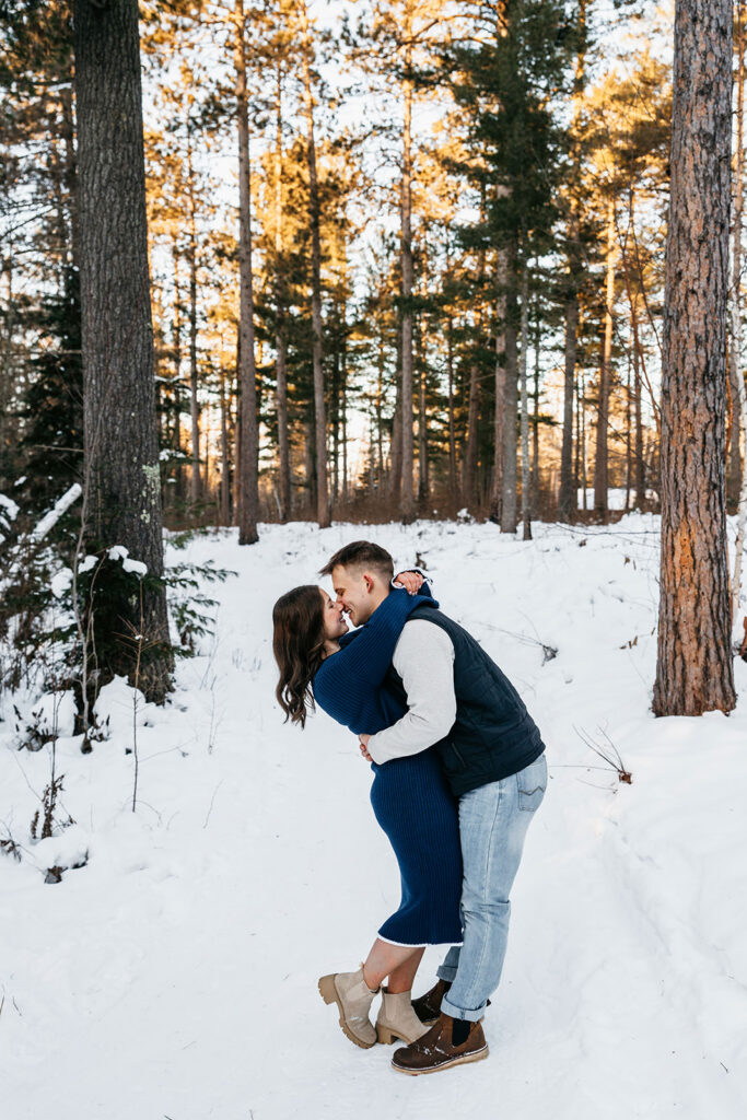 winter duluth engagement photos